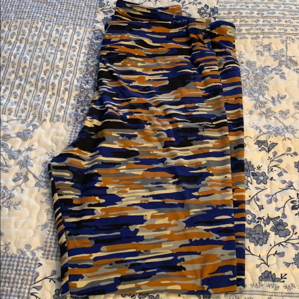 Blue Black Gray& Gold Abstract TC LulaRoe Leggings